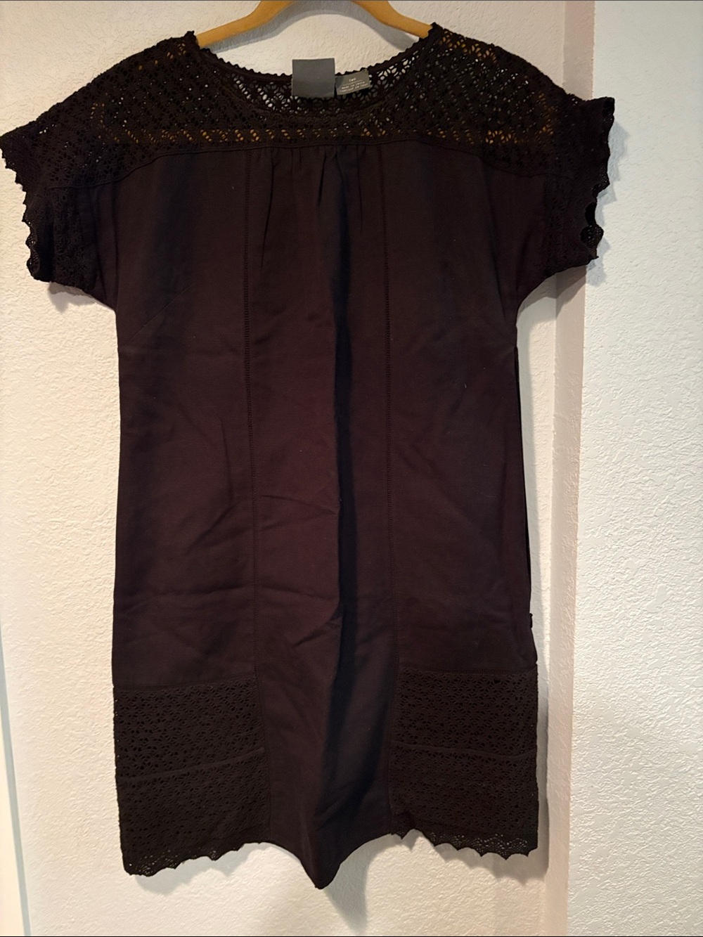 Anthropologie Black Crochet details Short Sleeve Dress